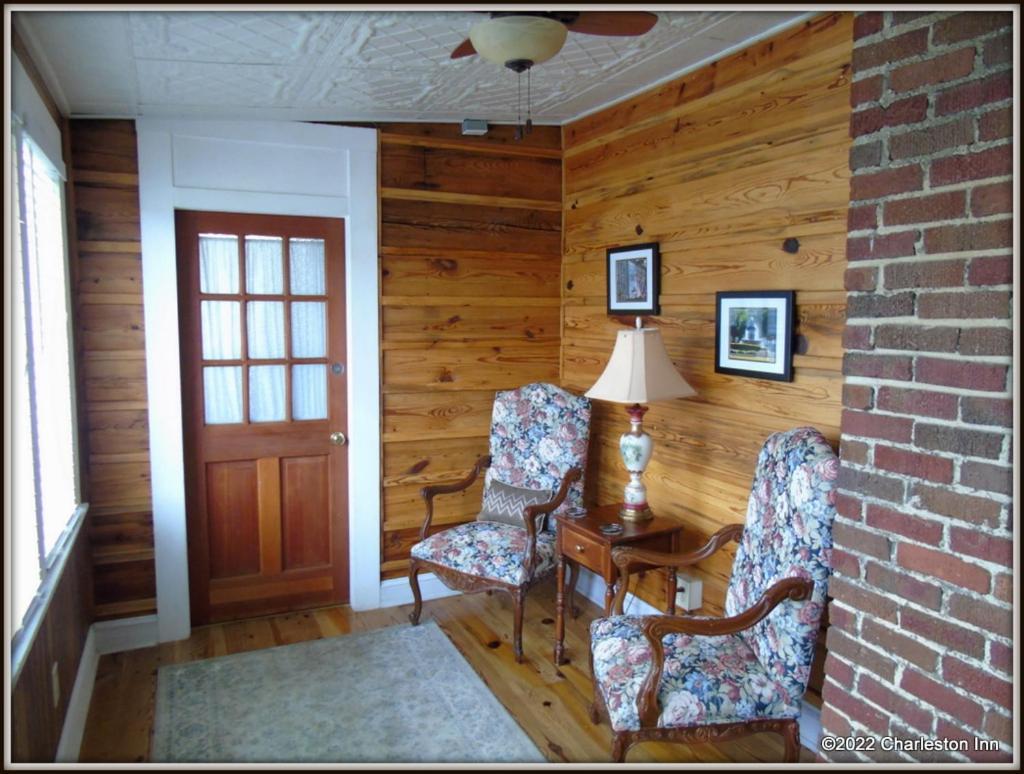 The Charleston Inn Hendersonville Nc Екстериор снимка