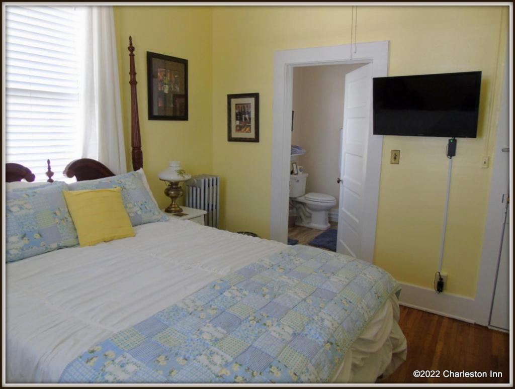 The Charleston Inn Hendersonville Nc Екстериор снимка