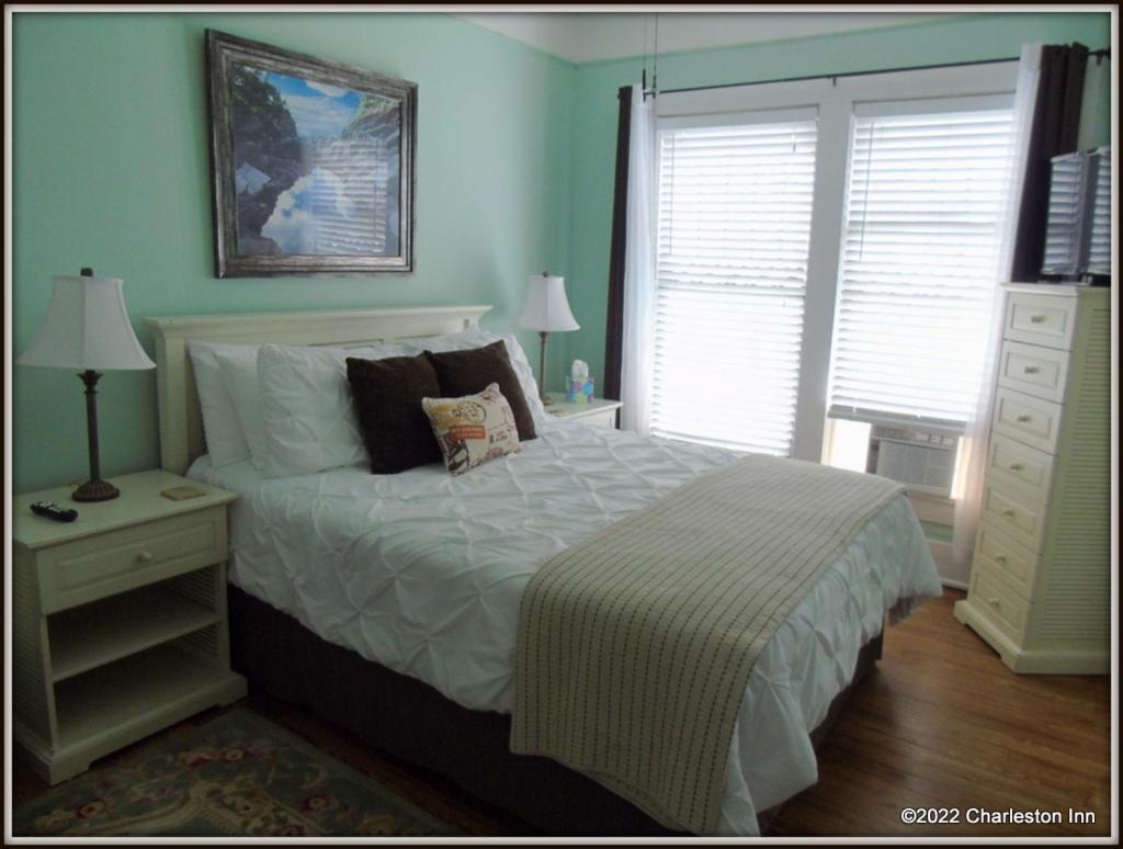 The Charleston Inn Hendersonville Nc Екстериор снимка
