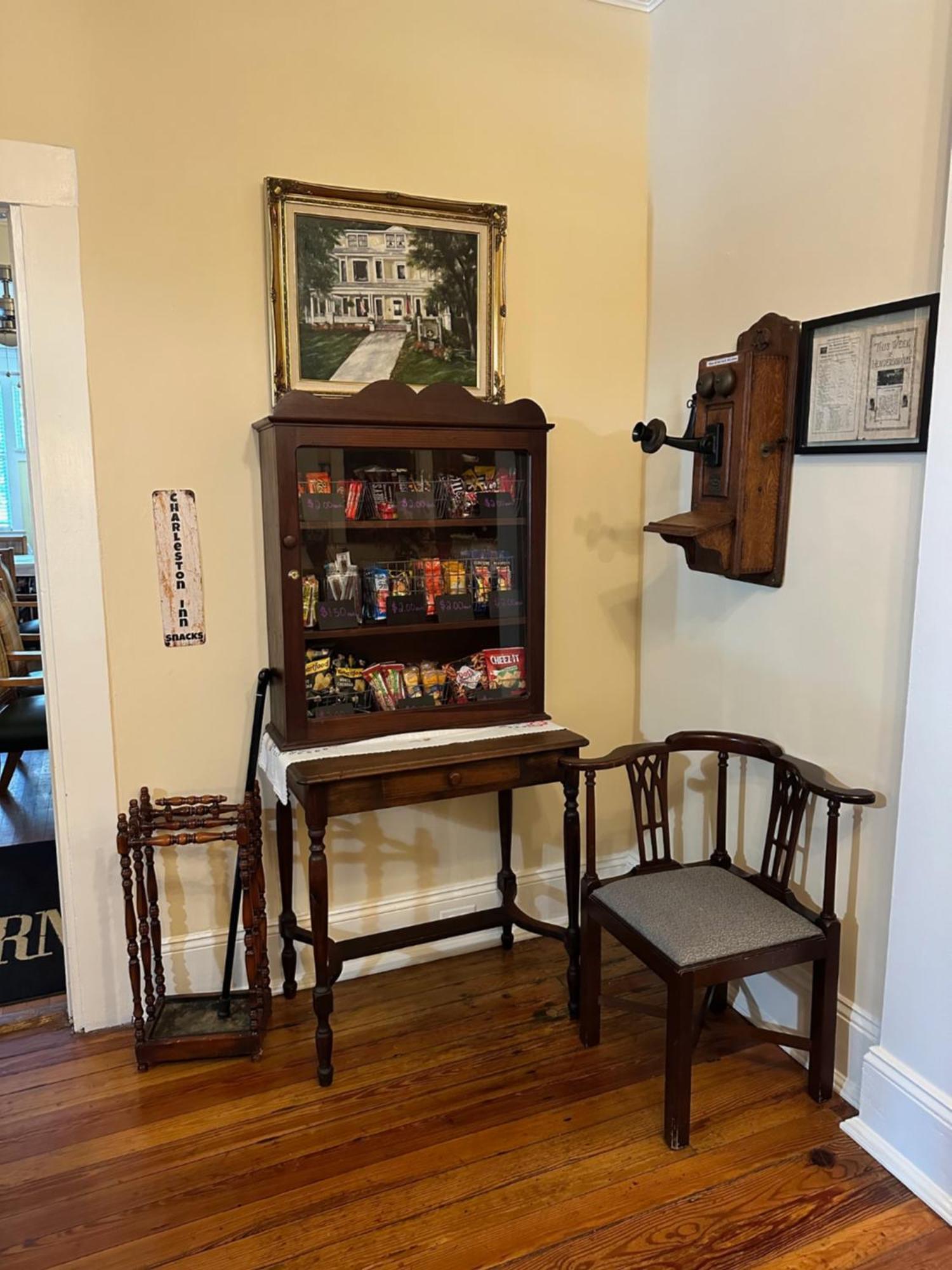 The Charleston Inn Hendersonville Nc Екстериор снимка