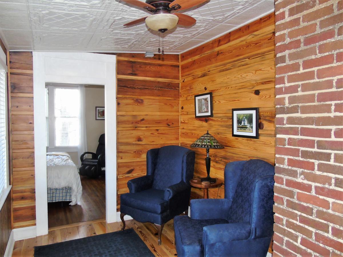 The Charleston Inn Hendersonville Nc Екстериор снимка